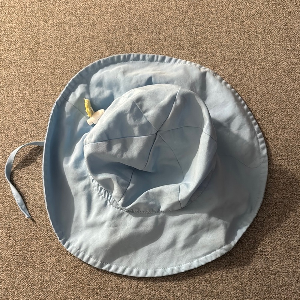 5/$15- I Play sunhat